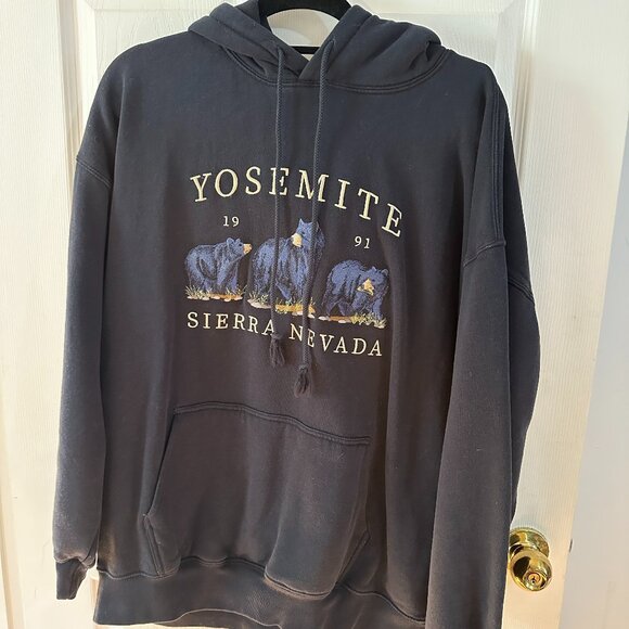 Brandy Melville John Galt Navy Yosemite Sierra Nevada Hoodie - Picture 2 of 4
